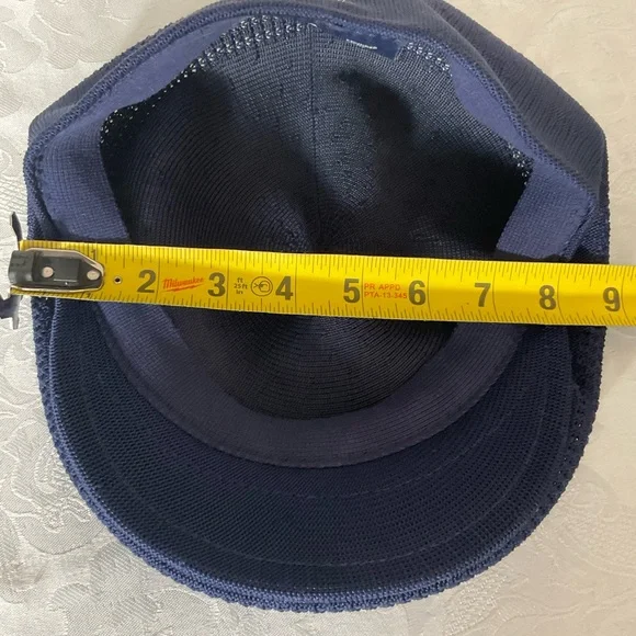 Vintage Kangol Tropic 504 Ventair Flat Cap made in England size Medium Navy Blue - Picture 8 of 8